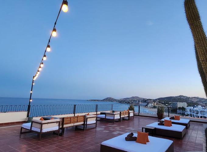 Sky Lounge Krystal Grand® Los Cabos Sky Lounge Krystal Grand® Los Cabos